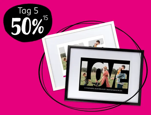 HD-Poster mit schwarzem und weißem Rahmen mit Schriftzug Love und Foto. Black Friday Schnäppchen mit 50% Rabatt sichern!