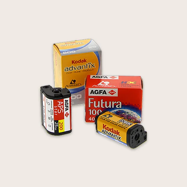 Analoge Farb-, Dia-, Roll- und Kleinbildfilme jetzt in professionelle Hände geben und entwickeln lassen.
