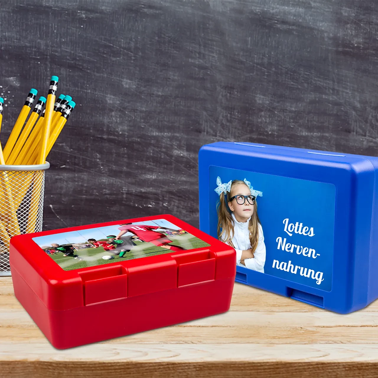 Eine Foto-Brotdose ist ein schönes Geschenk zur Einschulung eurer kleinen Racker. Personalisiert die Brotdose so, dass Verwechslungen ausgeschlossen sind.