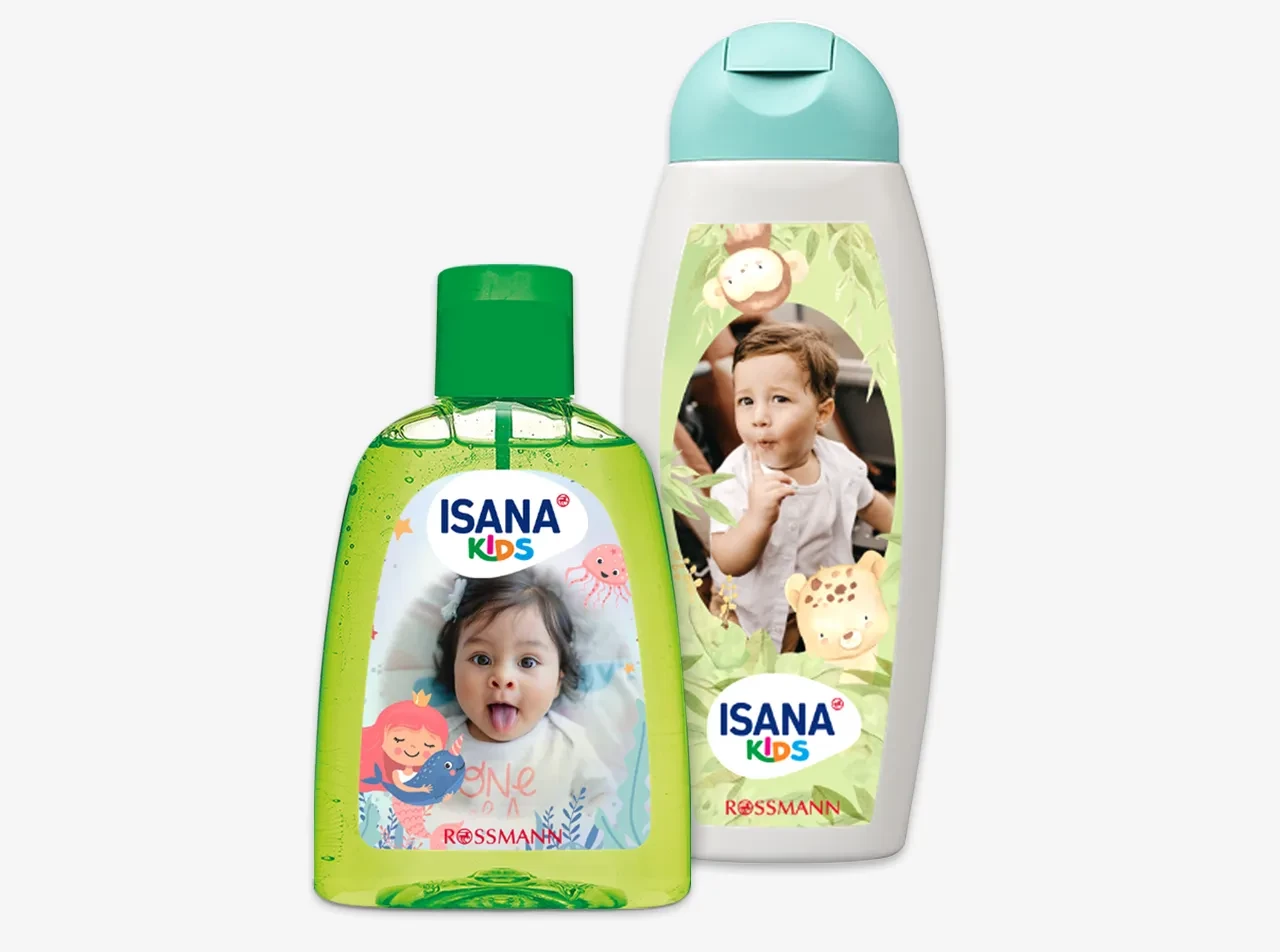 Hier könnt ihr das Kindershampoo von ISANA Kids mit euren eigenen Fotos und Designs bedrucken lassen. In der ROSSMANN Fotowelt bieten wir dafür viele Designvorlagen.