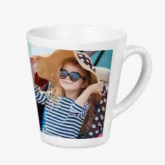 Latte macchiato Tasse bedrucken mit Fotos von schönen Momenten und besonderen Anlässen. In der ROSSMANN Fotowelt findet ihr viele schöne Designvorlagen und Collagen.